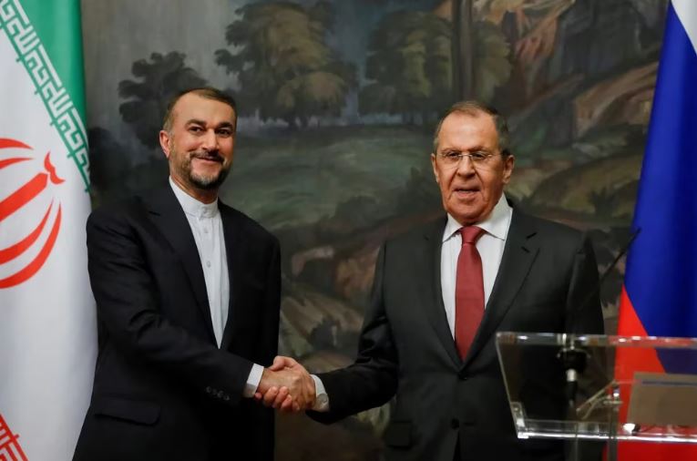 El régimen de Irán envía municiones a Rusia por el Mar Caspio para utilizar en la invasión a Ucrania