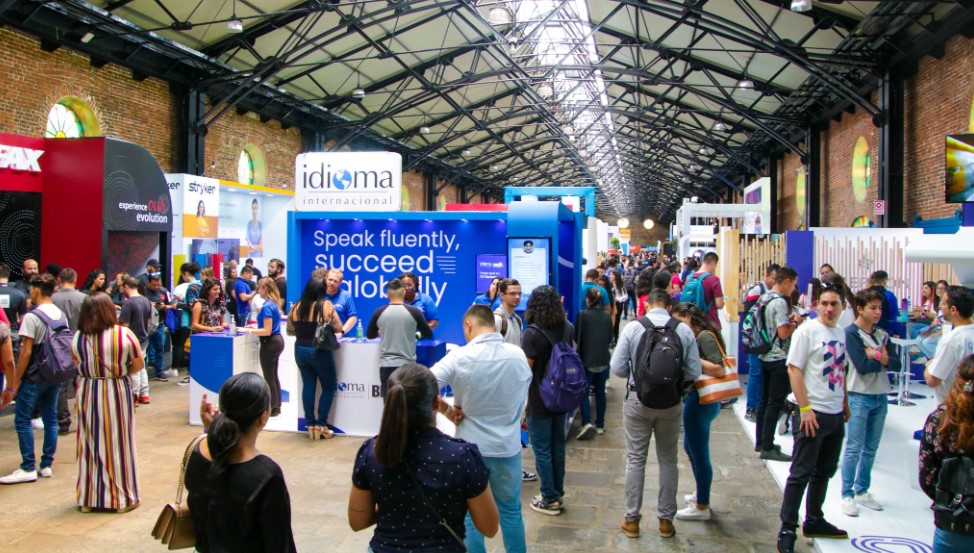 Feria de Empleo Multilingüe de CINDE contó con la asistencia de 6700 personas