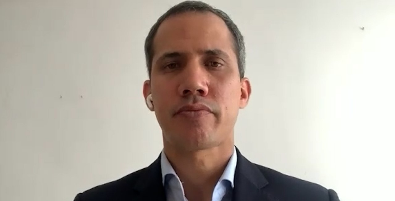 Juan Guaidó llegó a Miami tras ser expulsado de Colombia