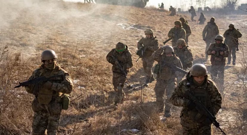 La Inteligencia británica aseguró que Rusia endureció los castigos contra los subordinados que intenten abandonar sus filas