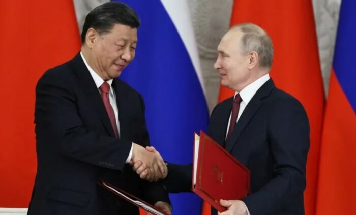 Estonia, Letonia y Lituania convocaron a los embajadores chinos tras las declaraciones del jefe de la diplomacia de Beijing en Francia