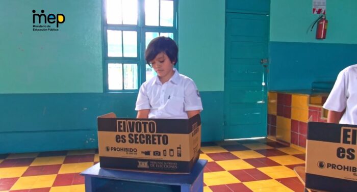 Más de un millón de niños y adolescentes llamados a votar este viernes en las elecciones estudiantiles