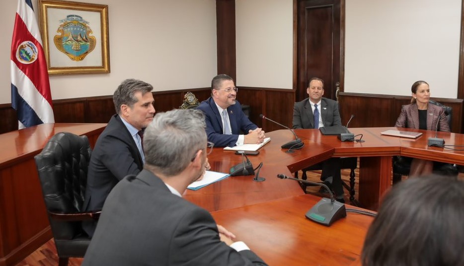 Gobierno realizará un proceso de diálogo con CINDE respecto a convenio para atracción de inversión extranjera