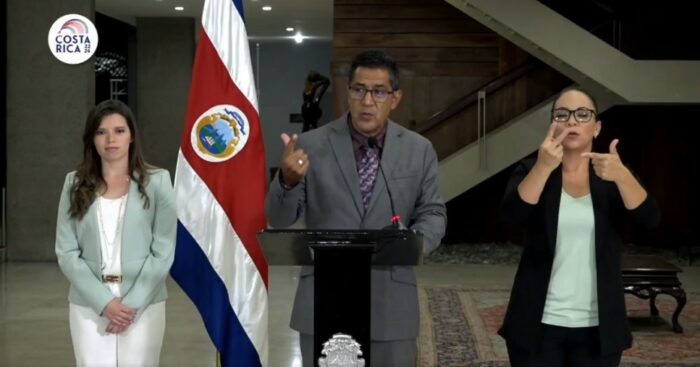 Jerarca de Hacienda niega que propuesta fiscal presentada al Congreso tenga una ‘connotación de recaudación’