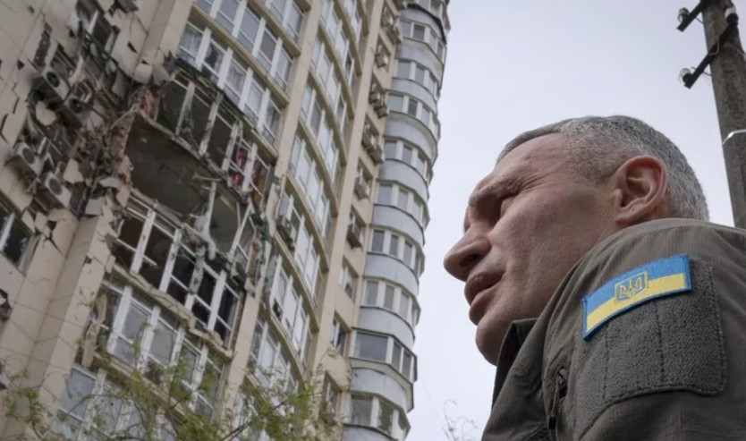 Rusia volvió a atacar Kiev con drones iraníes y mató a cuatro personas en el norte, sur y este de Ucrania