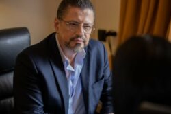 Presidente Rodrigo Chaves no descarta llegar a un acuerdo con CINDE tras reunión de este martes