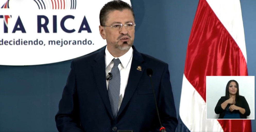 Presidente Chaves advierte de ‘filibusterismo legislativo’ en el Congreso tras mociones a plan sobre crimen organizado y jornadas 4/3
