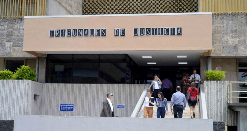Tribunal absolvió a sacerdote acusado de abandonar a sobrino en desierto de Estados Unidos