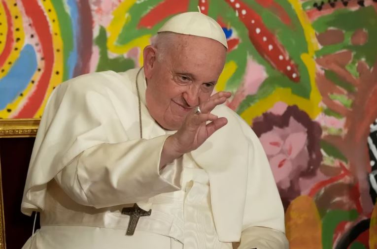 El Papa Francisco tuvo una buena noche tras su operación por una hernia abdominal