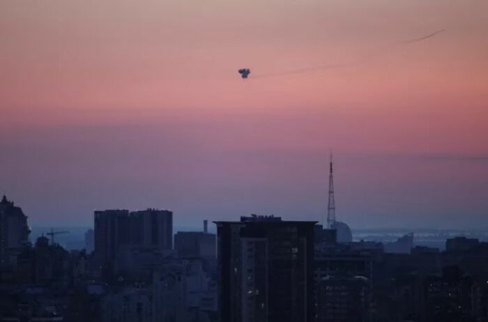 Rusia bombardeó un aeródromo en el centro de Ucrania