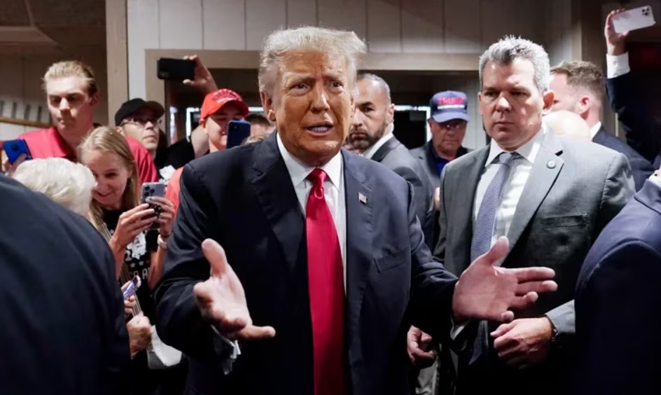 Donald Trump fue acusado formalmente en el caso de los documentos clasificados hallados en su casa