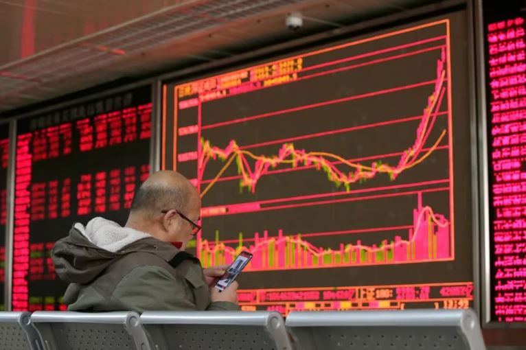 La economía de China volvió a defraudar en el segundo trimestre y el desempleo juvenil llegó a un nuevo récord