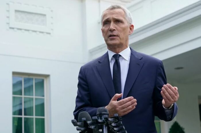 La OTAN prorrogó un año el mandato de Stoltenberg como secretario general de la Alianza