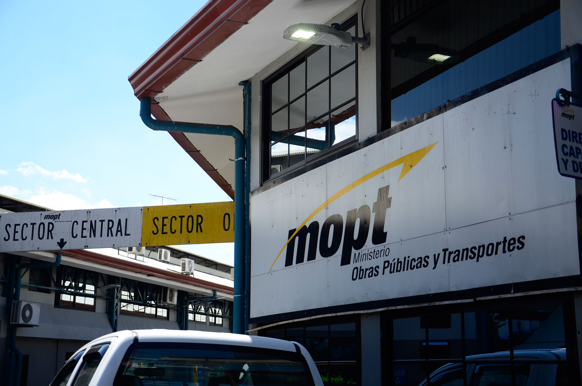 MOPT: Limitaciones financieras no permiten solicitar nuevos créditos para futuros proyectos