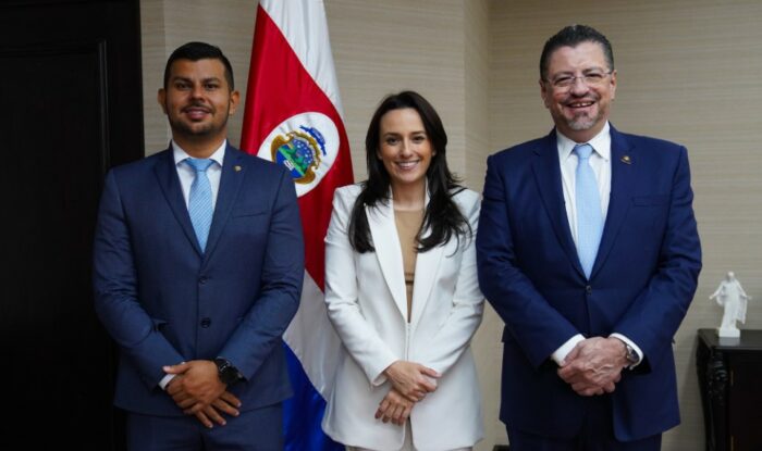 Presidente buscará concretar más reuniones individuales con diputados