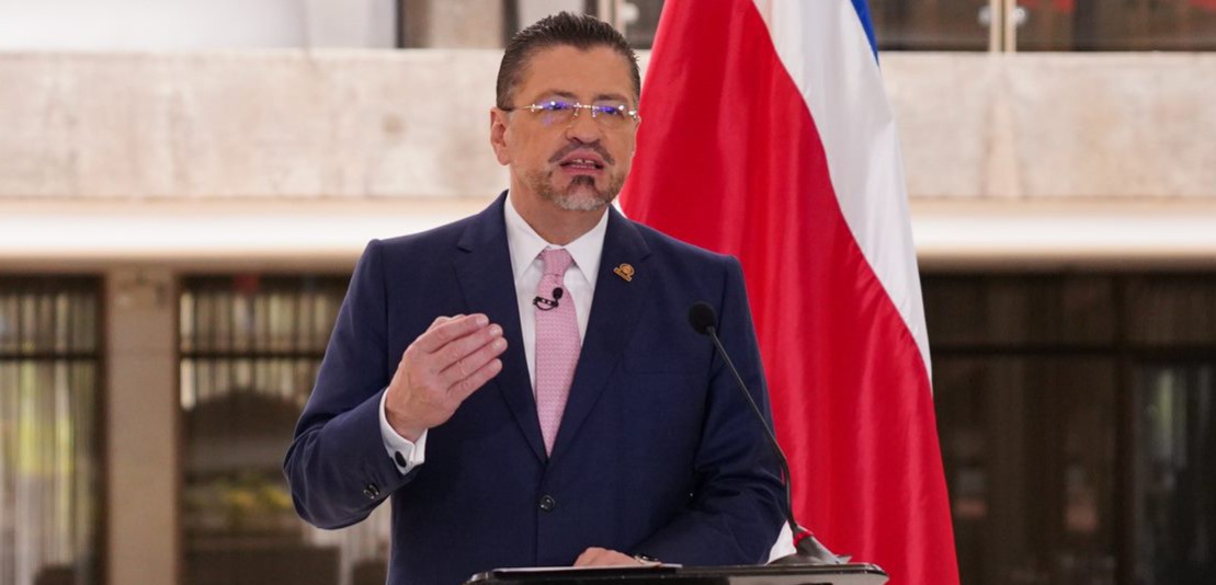 Presidente Chaves llama al Banco Central a analizar disminuciones en la Tasa de Política Monetaria