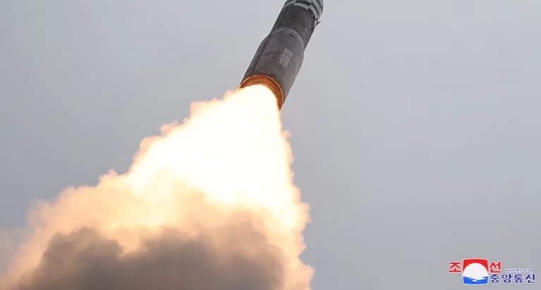 Otra amenaza de Corea del Norte: lanzó varios misiles de crucero al mar