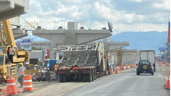 Alcaldes de Cartago y La Unión solicitan suspender obras viales durante un día para garantizar paso seguro de romeros