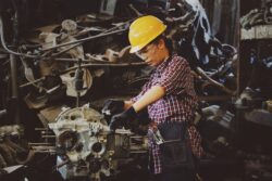 Instituciones públicas, sector agrícola y construcción encabezan lista de lugares con más accidentes laborales
