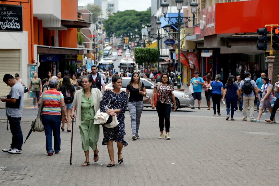 UCR: Costa Rica está entre los 10 países en todo el mundo con la tasa global de fecundidad más baja