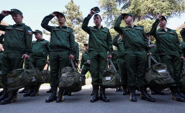 Vladimir Putin elevó la edad máxima de reclutamiento para el servicio militar en Rusia