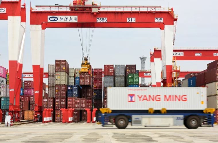 China registró la mayor caída de exportaciones desde la pandemia y su recuperación se enfría cada vez más