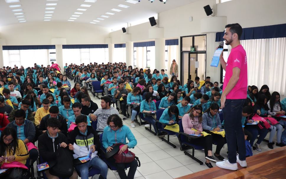 ¿No sabe qué estudiar? Universidad Fidélitas organiza feria vocacional esta semana
