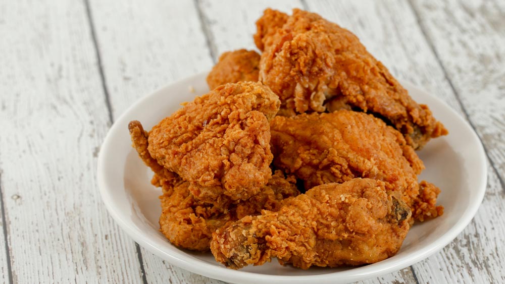 Casado, Gallo Pinto y Pollo frito: Precio de comidas y bebidas fuera del hogar incrementó hasta 10% en el último año