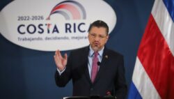 Gobierno instruye a ministros reducir gastos por viajes al exterior y que se realicen los ‘estrictamente necesarios’