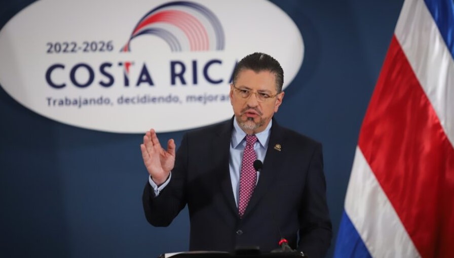 Gobierno instruye a ministros reducir gastos por viajes al exterior y que se realicen los ‘estrictamente necesarios’