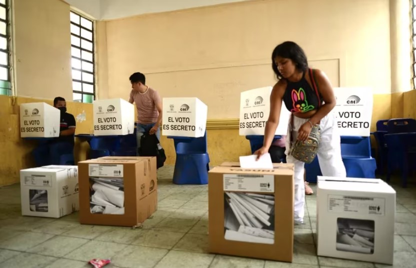 La Presidencia de Ecuador se definirá en un sorpresivo balotaje en medio de las tensiones, violencia e incertidumbre