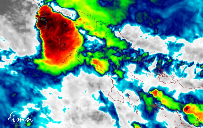 ¡No guarde la sombrilla! IMN prevé condiciones lluviosas este martes en gran parte del país