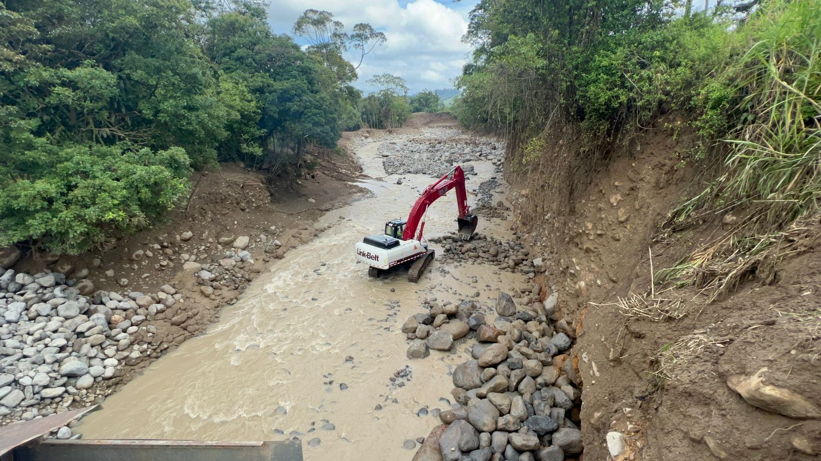 CNE realizó simulacro de evacuación en Aguas Zarcas: Al menos 900 personas participaron