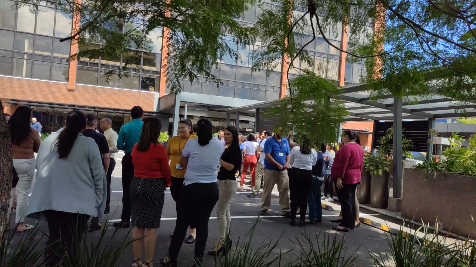 CNE estima que 1 millón 200 mil personas participaron del 5° Simulacro Nacional de Evacuación por Sismo