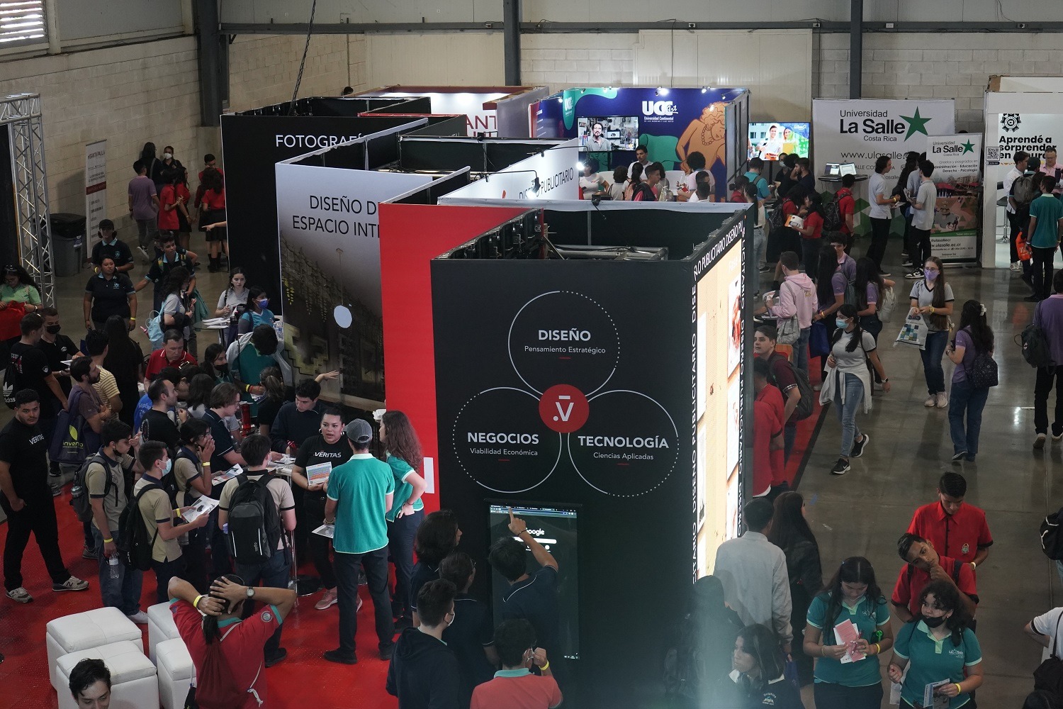 Expo U 2023 recibió a más de 6 mil personas en primer día de actividades