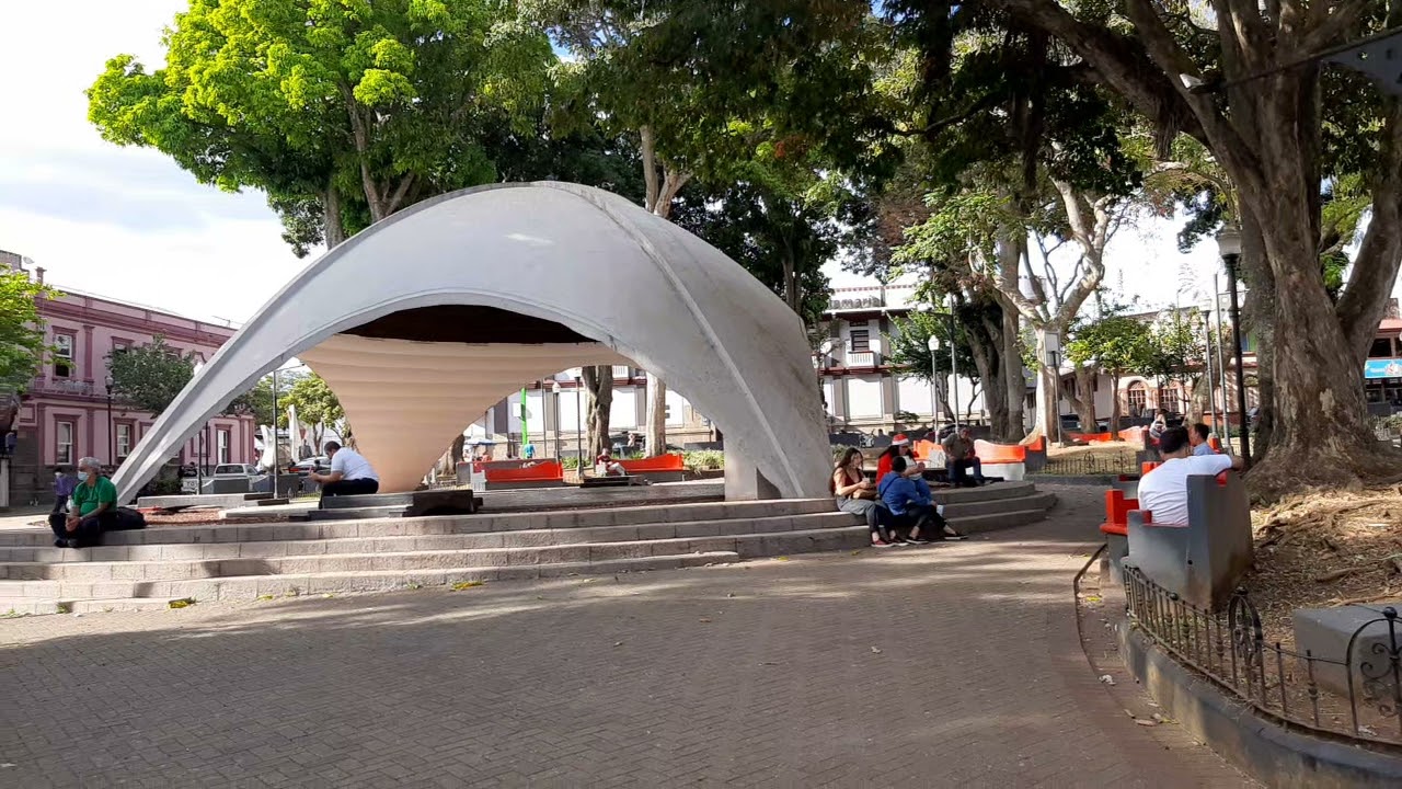 ¿Cómo se viven las fiestas de la independencia en Alajuela?