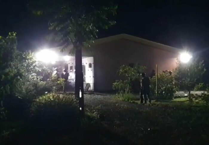 OIJ realizó allanamientos y detuvo a tres oficiales de la Policía Administrativa por aparente robo durante operativo