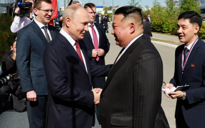 “Lucha sagrada” y “viejo amigo”: qué se dijeron Vladimir Putin y Kim Jong-un en el banquete que afianzó su alianza militar