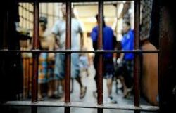 Avanza proyecto de Ley que suspende cárcel a deudores de pensión alimentaria si consiguen trabajo