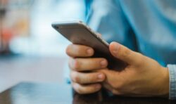 ¿Rastrean su teléfono móvil? Expertos brindan recomendaciones para detectarlo