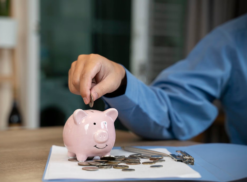 Casi 200 mil pensionados del régimen de IVM se verán beneficiados con incremento de hasta 5,9%