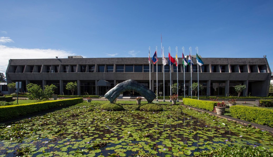 Autoridades de Costa Rica y Honduras se reunirán este martes para buscar solución a tema migratorio