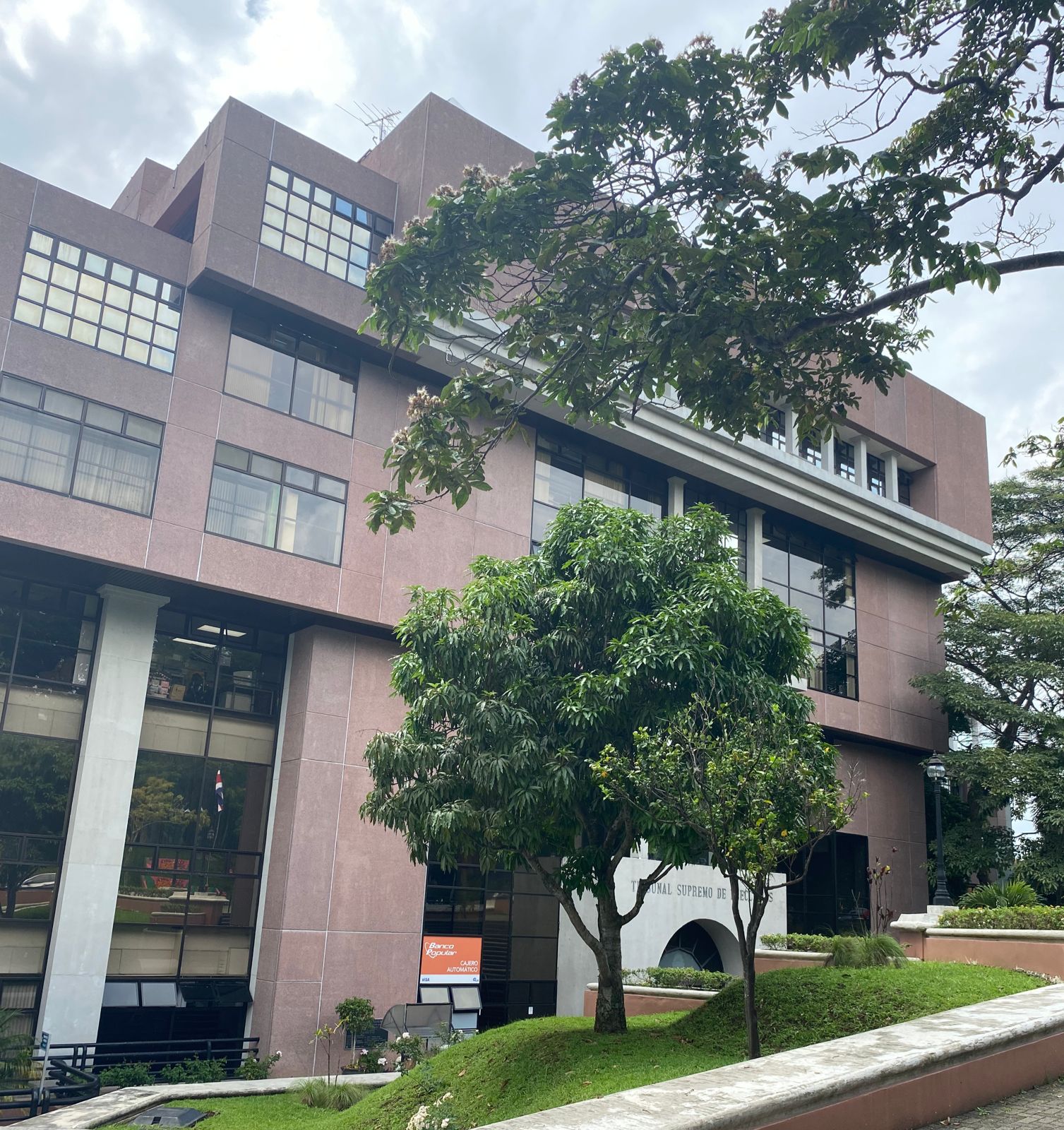 Partidos políticos tienen hasta el viernes para inscribir sus candidaturas municipales ante el TSE