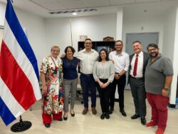MEP llega a acuerdo para que estudiantes y docentes sordos del SESA se trasladen a CINDEA