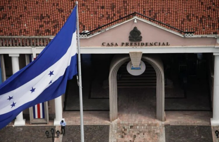 Honduras exigirá visa consular a costarricenses para ingresar al país luego de que Costa Rica les impusiera mismo requisito