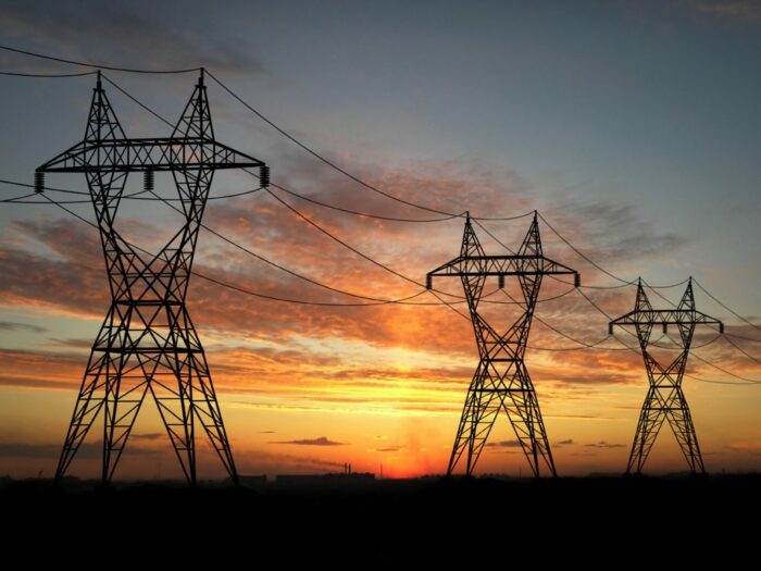 Empresarios preocupados ante posible impacto en tarifas eléctricas durante dos años por Fenómeno del Niño
