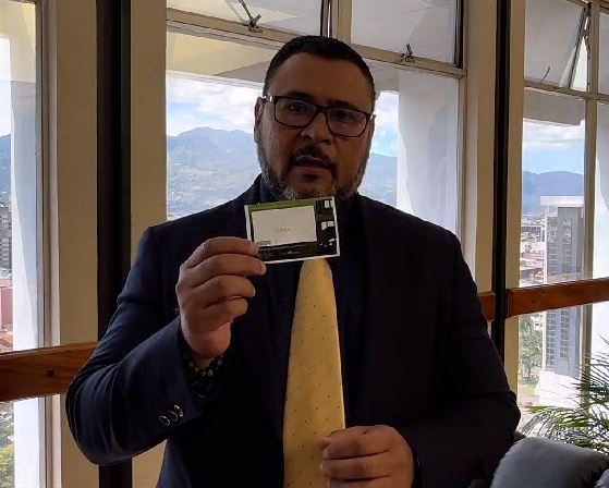 INS contabiliza más de 56 mil duplicados de marchamo este año por error al pegarlo, robo o extravío