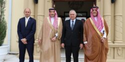 Costa Rica valora apertura de embajada en Arabia Saudita tras reunión con autoridades de ese país