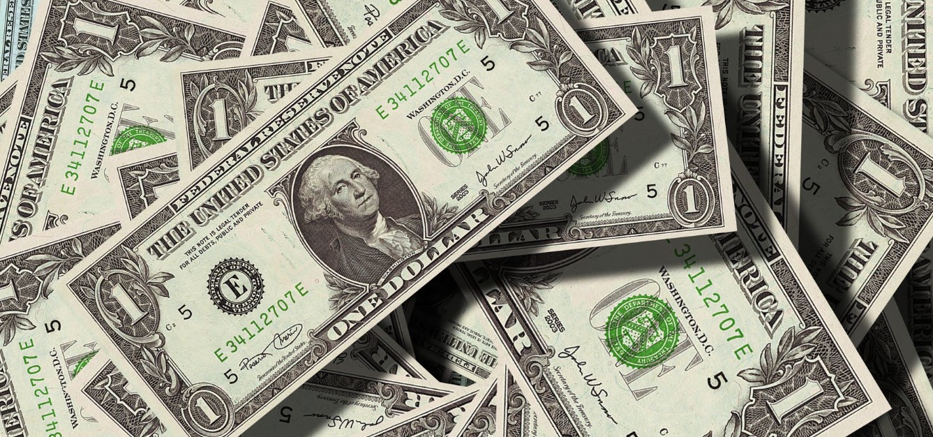 Expertos prevén que año cierre con presiones a la baja en el tipo de cambio del dólar