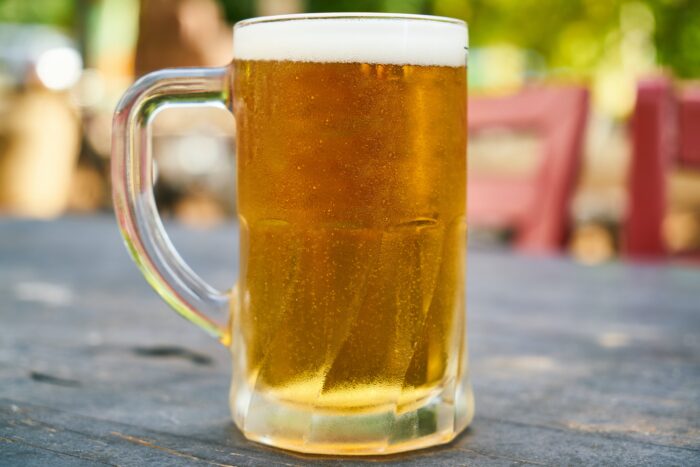 Bebidas como vino y cerveza están hasta 2% más baratas que hace un año